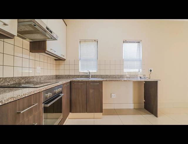 2 BEDROOM APARTMENT FOR SALE IN UMHLANGA RIDGE